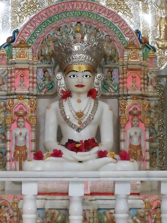Mallinath Bhagwan as a Tirthankara, source of Kevala Jnana